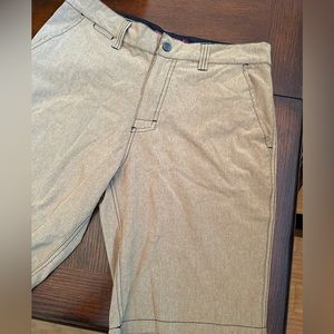 Distortion shorts men’s size 32